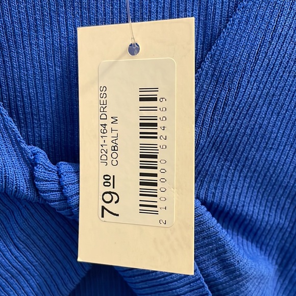 NWT cut out ribbed body con dress size medium - Picture 4 of 5